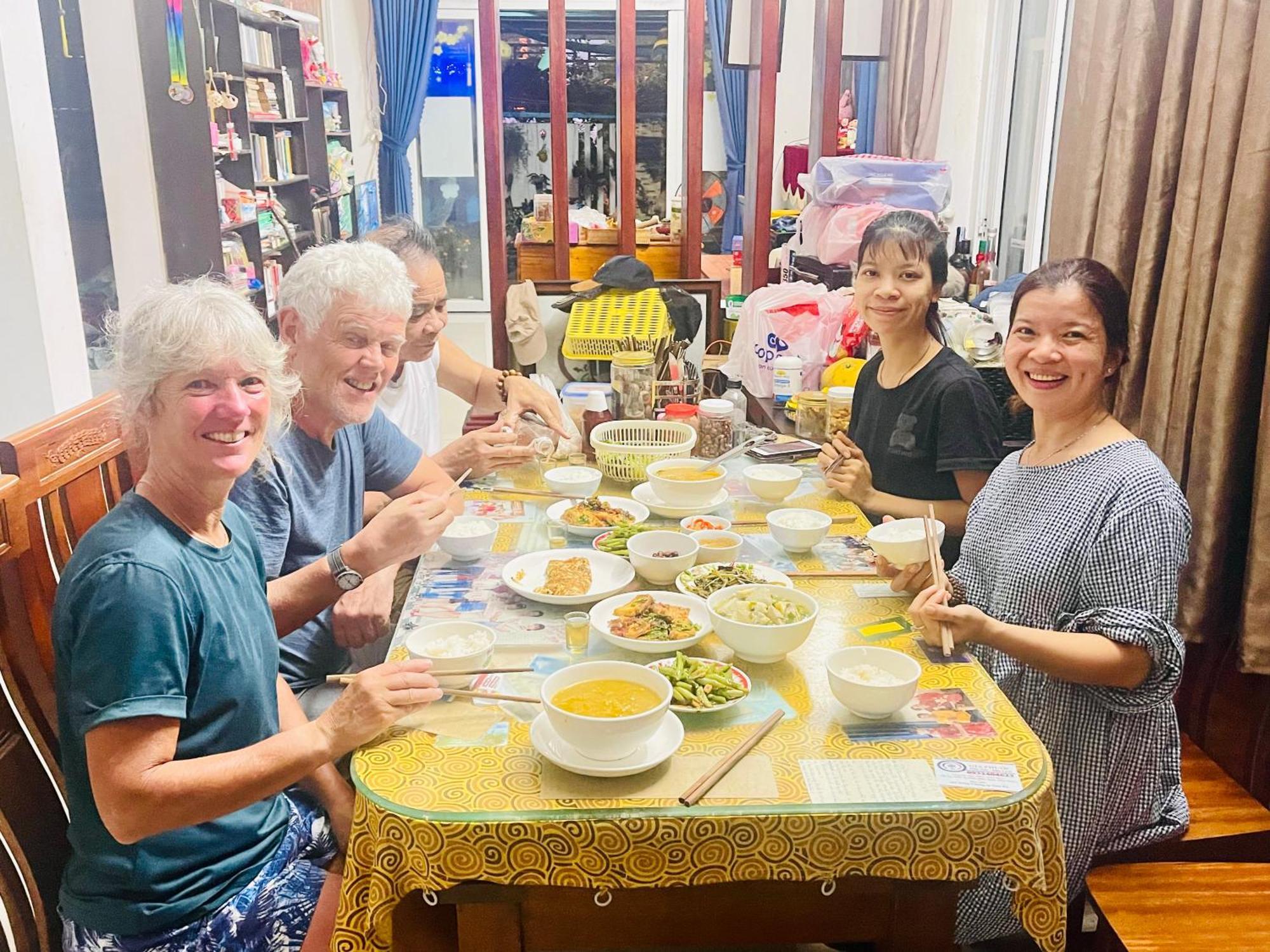 Golden Lantern Tam Thanh Homestay Tam Kỳ Exteriör bild